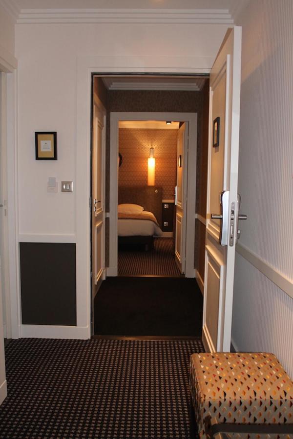 Hotel Jardin Le Pasteur Châlons-en-Champagne Exterior foto